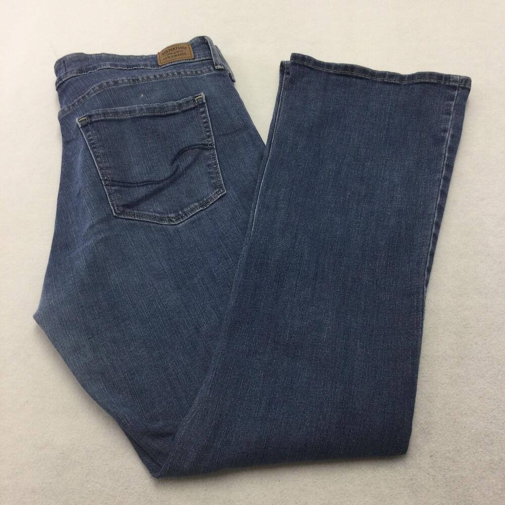 Signature Levi Strauss Mid Rise Bootcut Jeans Womens 36x30 Blue Medium Wash